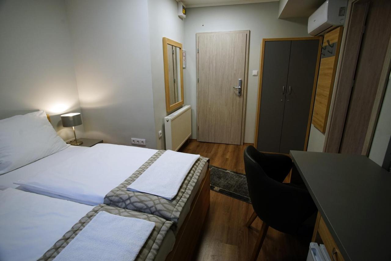 Dolce Vita Panzió Miskolc Exterior foto